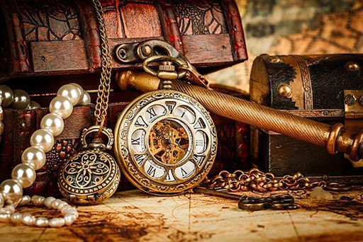بهترین سمساری خریدار آنتیک در تهران کیست؟