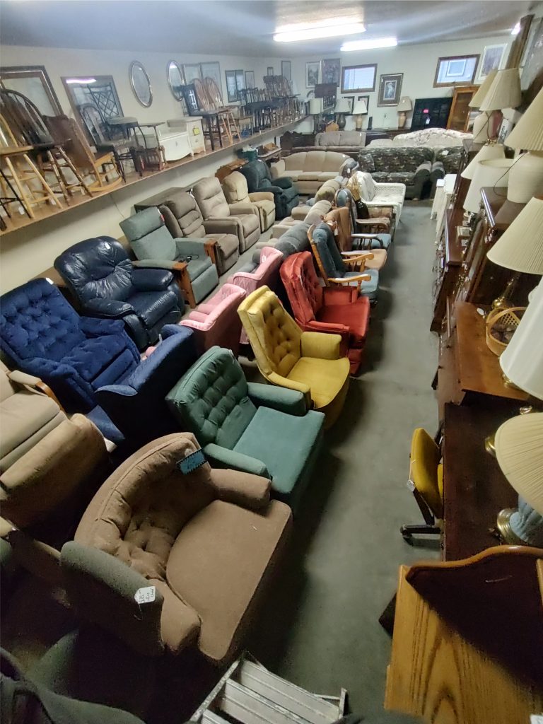 بهترین خریدار مبل دست دوم در تهران پاسداران کجاست و چگونه مبل را سریع و مطمئن بفروشیم؟