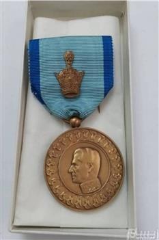 خریدار مدال شاهی آنتیک کیست و چگونه می‌توان بهترین قیمت را برای فروش مدال‌های سلطنتی دریافت کرد؟