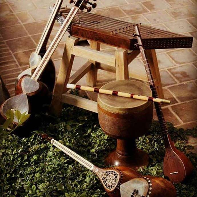 بهترین خریدار ساز سنتی قدیمی کیست و ساز آنتیک شما چقدر می‌ارزد؟