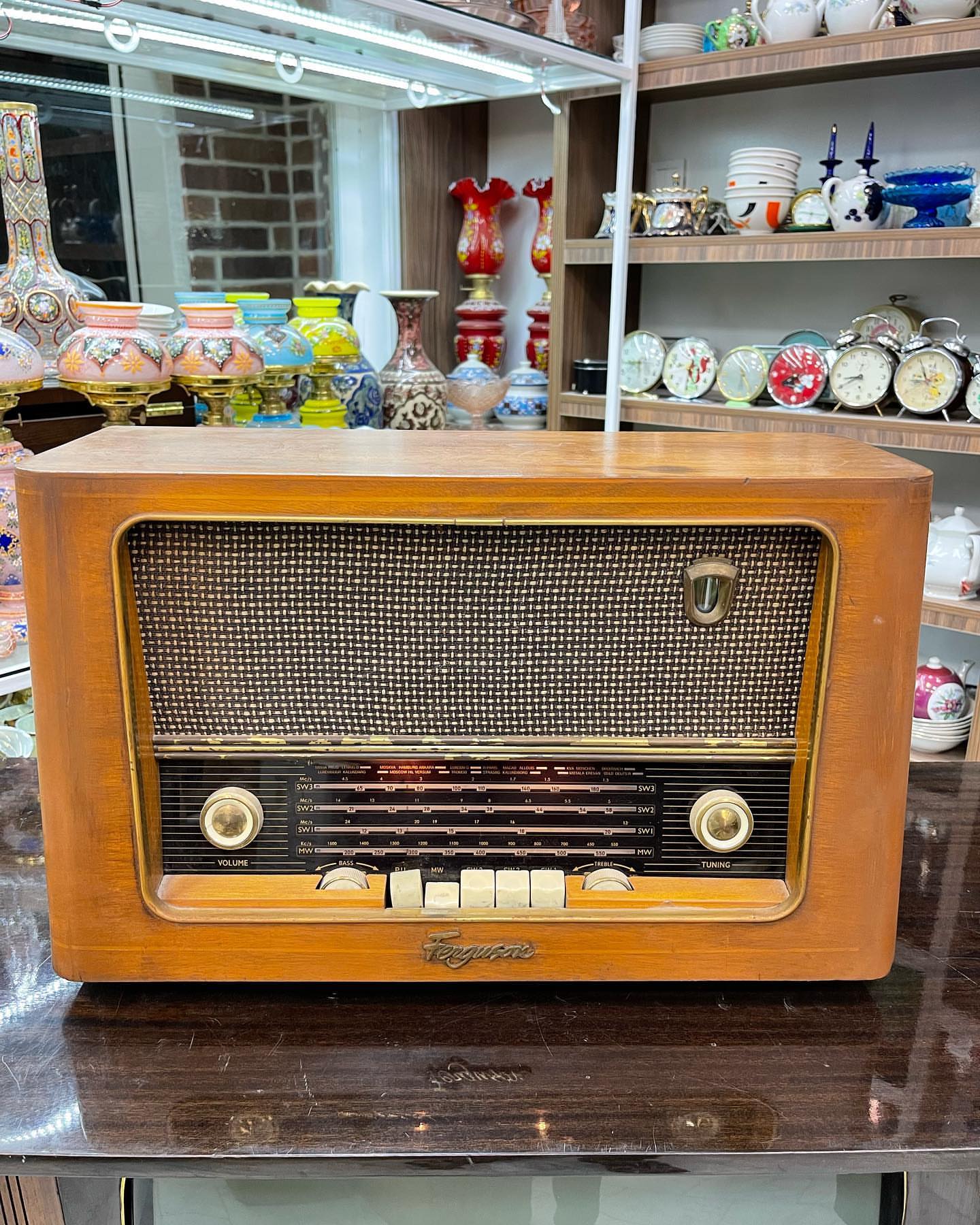 رادیو لامپی آنتیک چیست و چگونه آن را با بالاترین قیمت بفروشیم؟