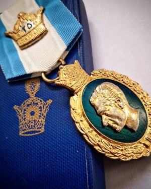 شماره خریدار مدال لباس های شاهنشاهی در تهران | فروش نقدی و قیمت واقعی بازار