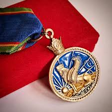 شماره خریدار مدال لباس های شاهنشاهی در تهران | فروش نقدی و قیمت واقعی بازار