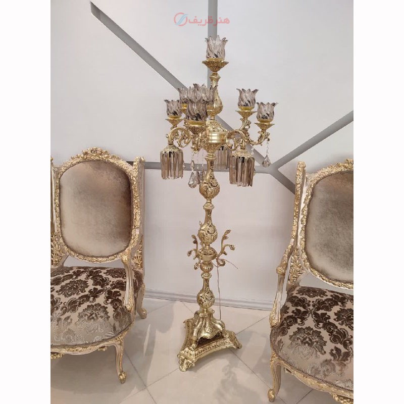 چگونه بهترین خریدار آباژور برنجی قدیمی را پیدا کنیم و بالاترین قیمت را بگیریم؟