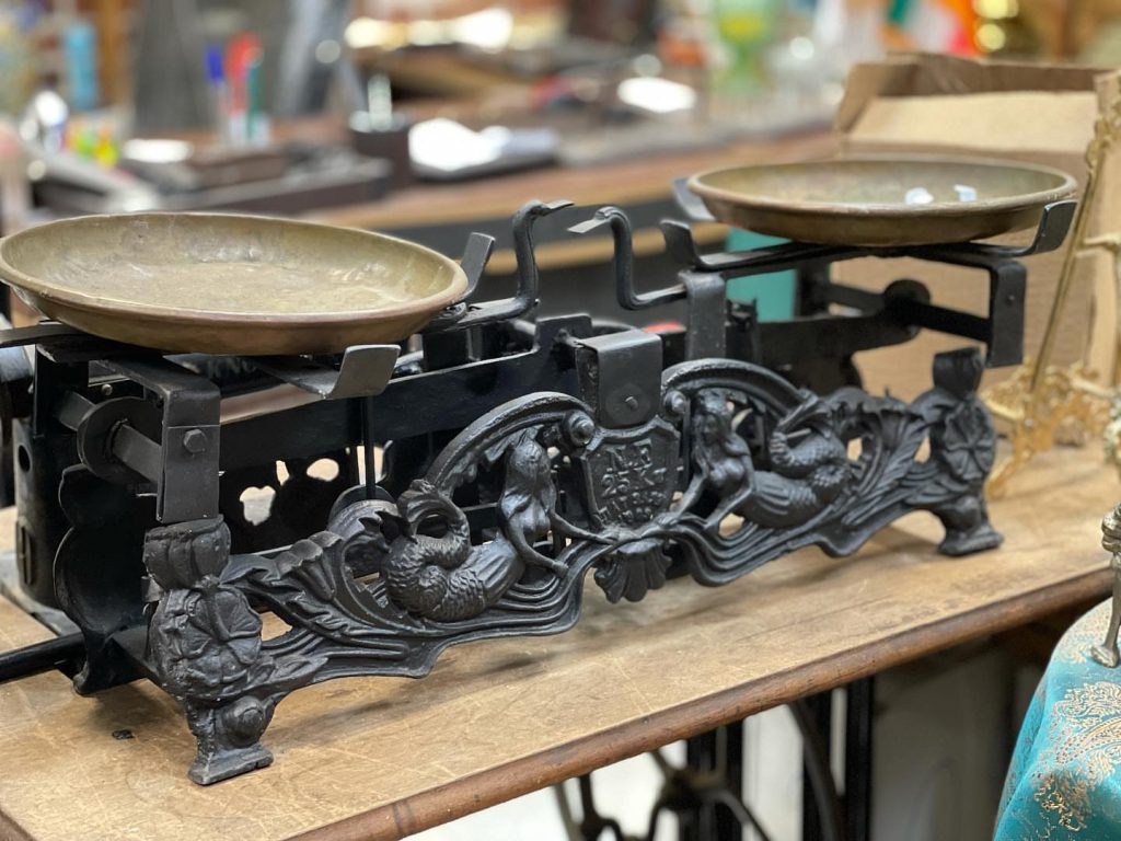 ترازوهای قدیمی روسی را کجا بفروشیم و چگونه بیشترین قیمت را دریافت کنیم؟